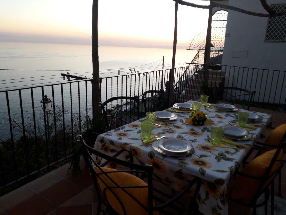 Bed and Breakfast Rifugio Stellato Conca dei Marini Exterior foto
